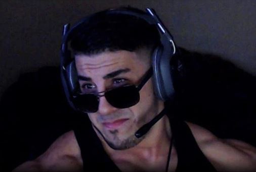 nick nickmercs kolcheff is a full time twitch streamer and bodybuilder from los angeles california he is currently focusing on fortnite battle royale - fortnite ps4 screen size