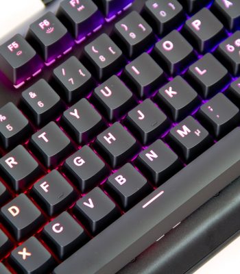 SteelSeries Apex M750 TKL Mechanical Gaming Keyboard